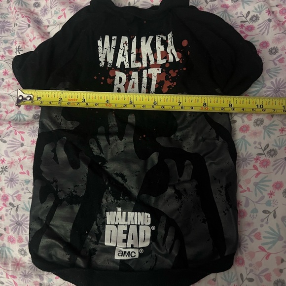 Crowded Coop The Walking Dead "Walker Bait" Dog Shirt, Medium - Picture 6 of 7